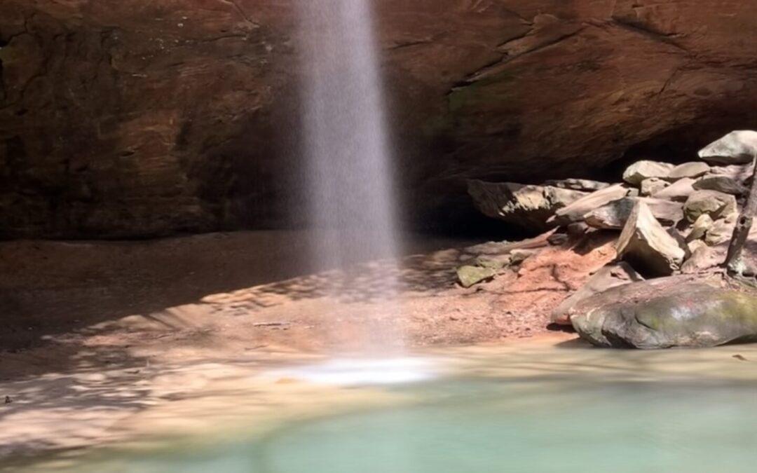 Exploring the Majestic Waterfalls of the Red River Gorge, Kentucky